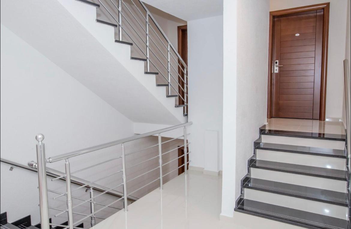 Apartmani Nela ซูโตมอเร ภายนอก รูปภาพ