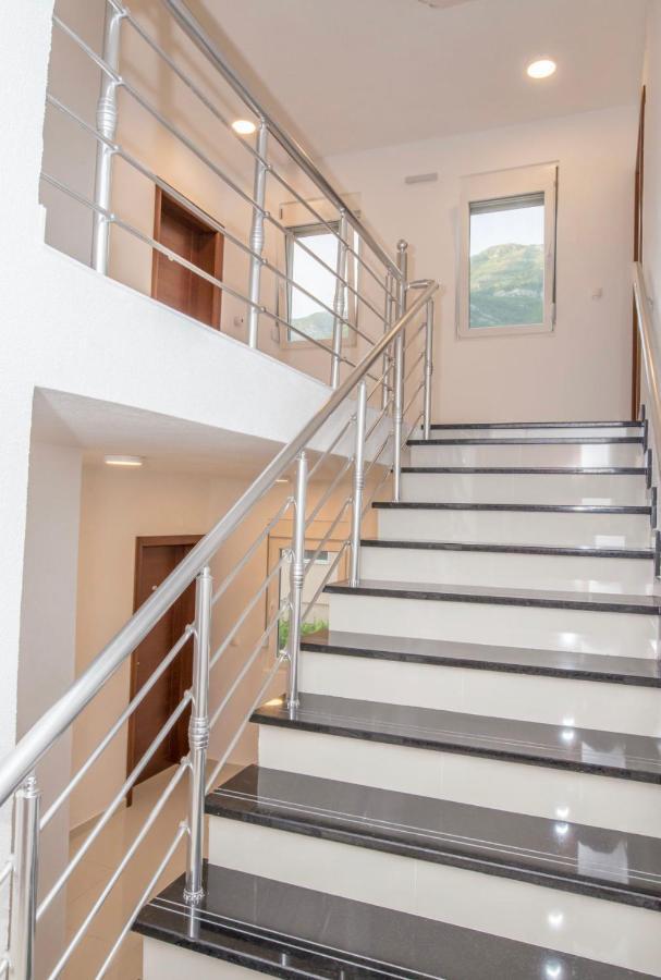 Apartmani Nela ซูโตมอเร ภายนอก รูปภาพ