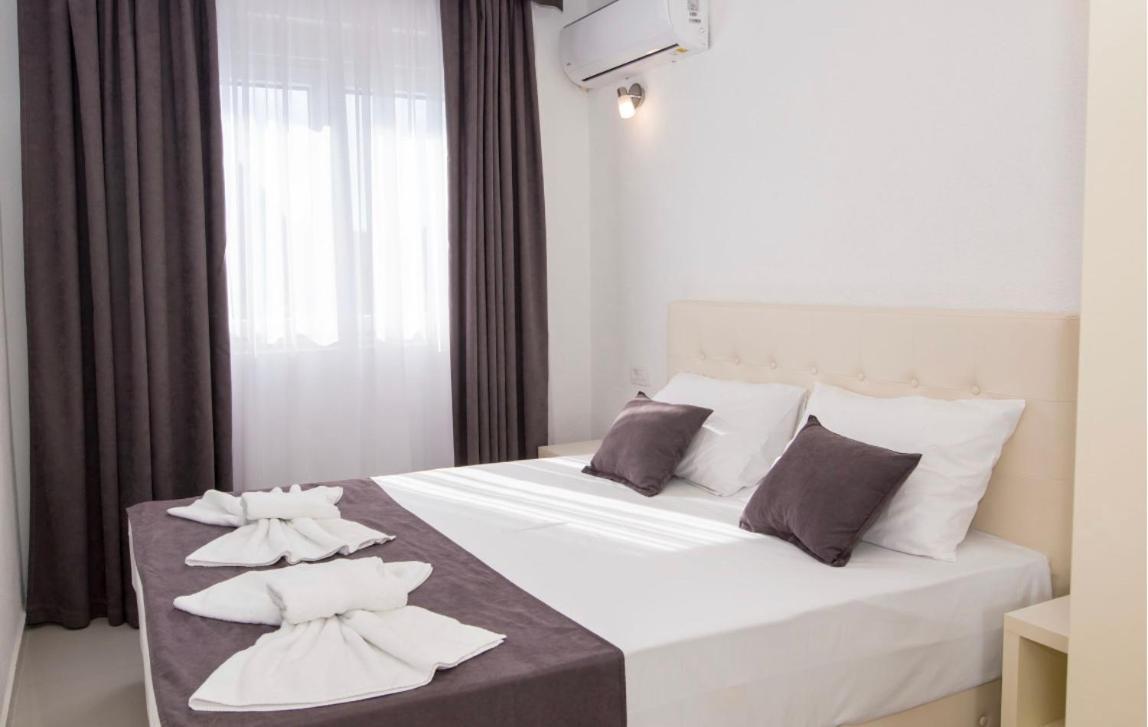 Apartmani Nela ซูโตมอเร ภายนอก รูปภาพ