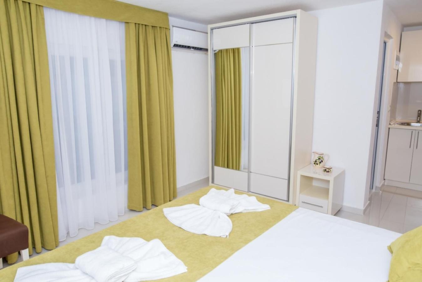 Apartmani Nela ซูโตมอเร ภายนอก รูปภาพ