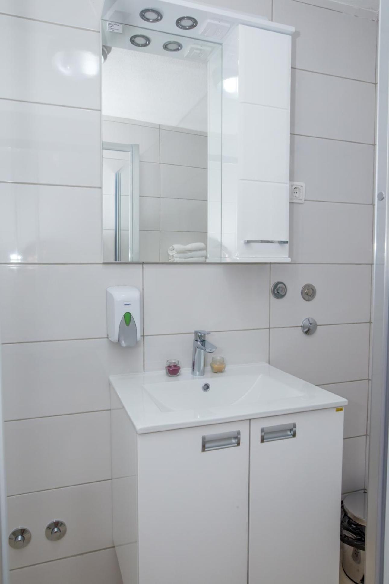 Apartmani Nela ซูโตมอเร ภายนอก รูปภาพ