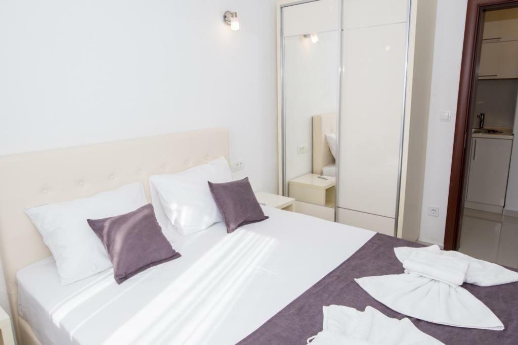 Apartmani Nela ซูโตมอเร ภายนอก รูปภาพ